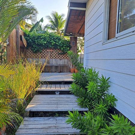 Breeze Ocean Bungalow โมโอเรอา ภายนอก รูปภาพ