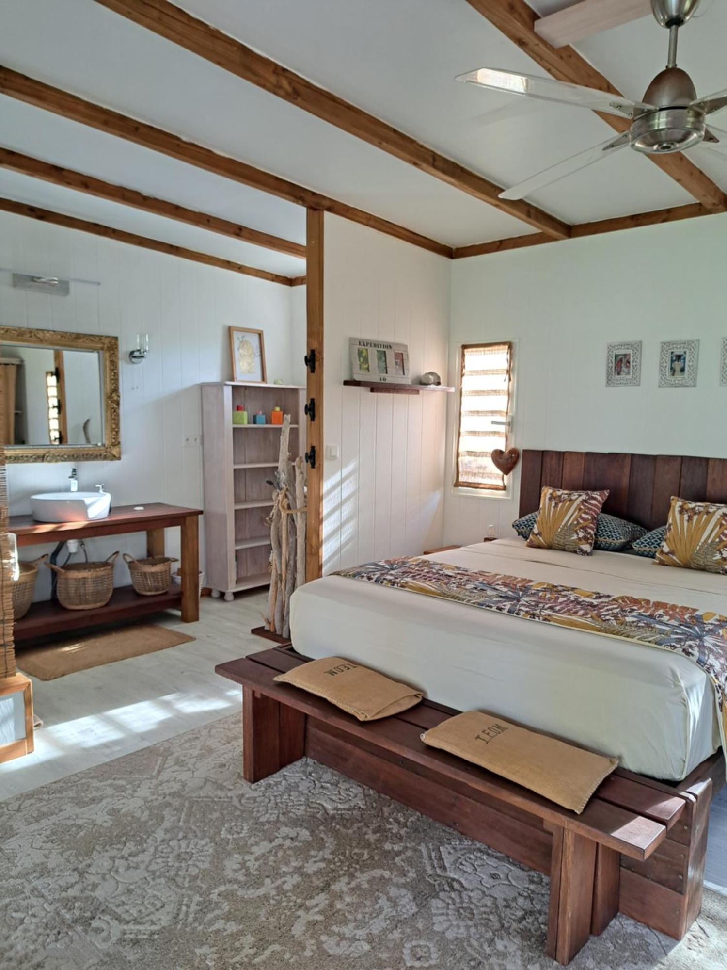 Breeze Ocean Bungalow โมโอเรอา ภายนอก รูปภาพ