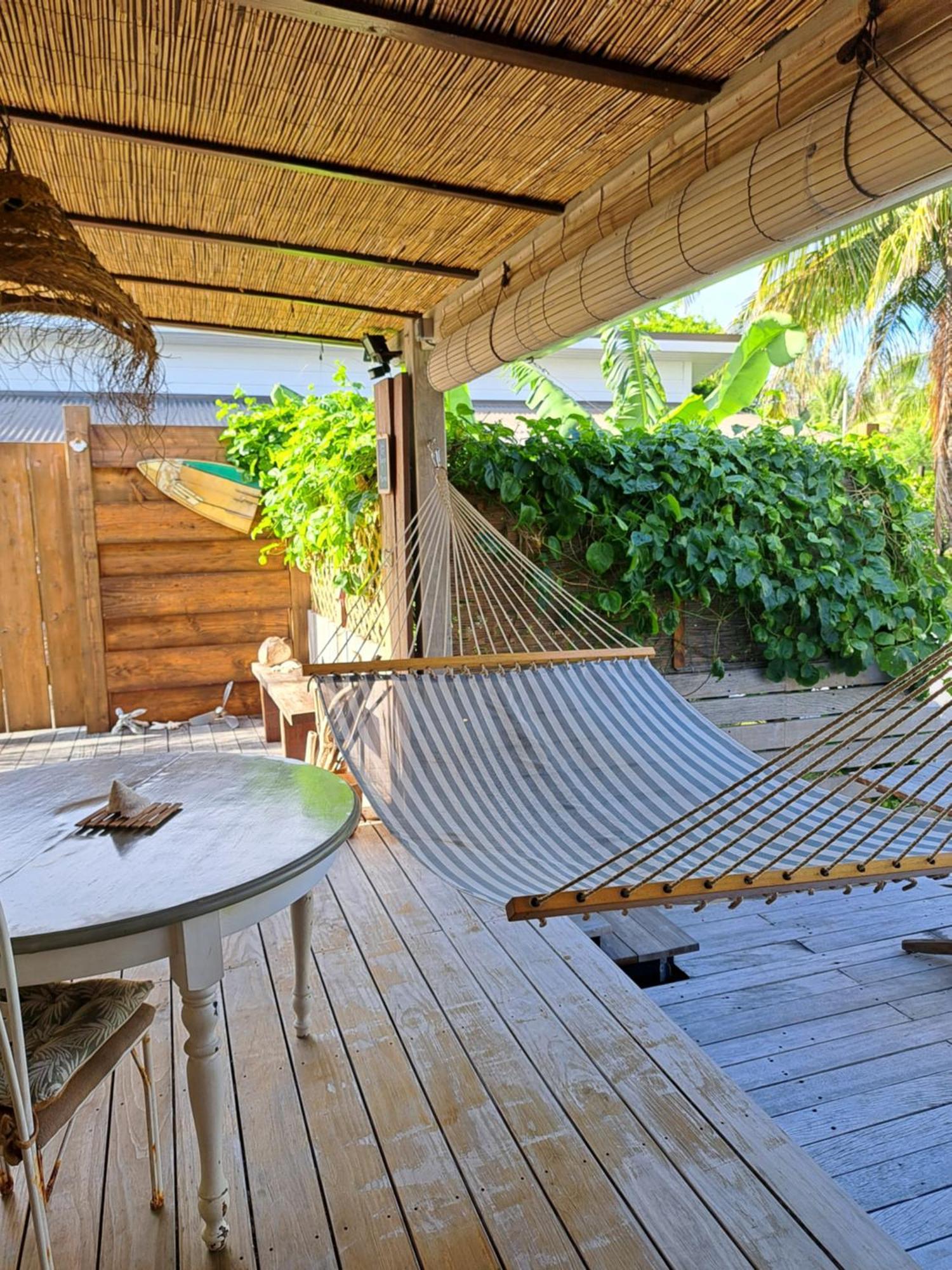 Breeze Ocean Bungalow โมโอเรอา ภายนอก รูปภาพ